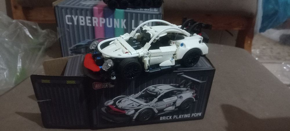 Омереканский лего машина