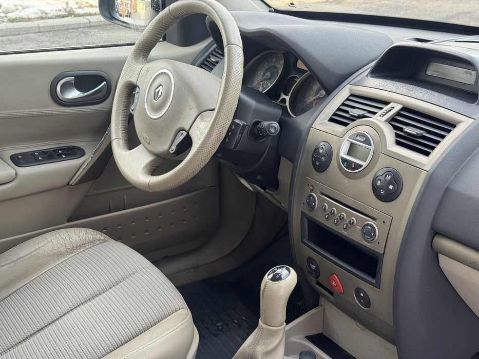 Renault megane 1.6 benzina, 142000 km