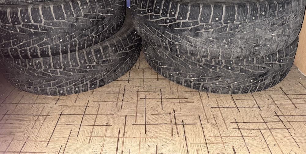 Продам резина nokian tyres 225/65/17