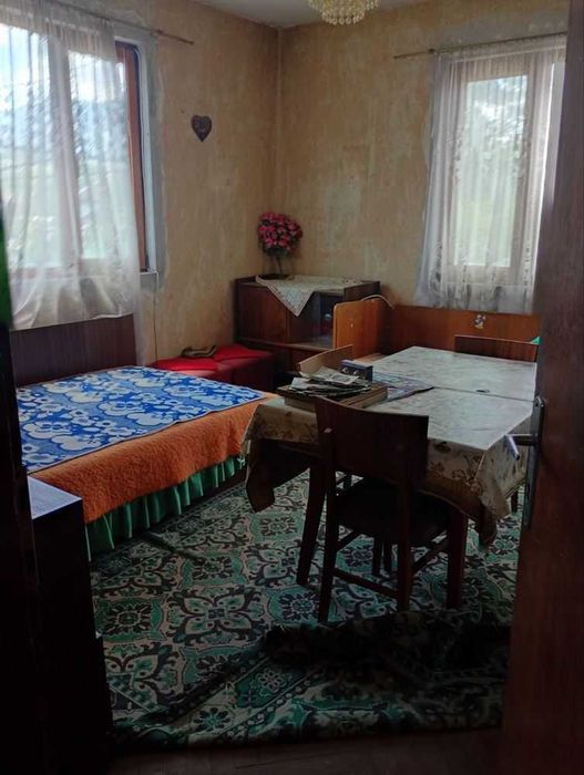 Къща в с. Разлив, обл. София