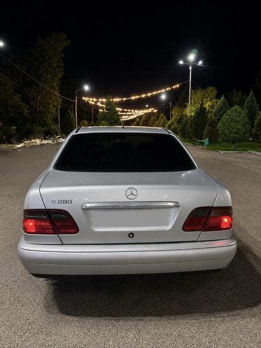 Мерседес W210  жылы:1999