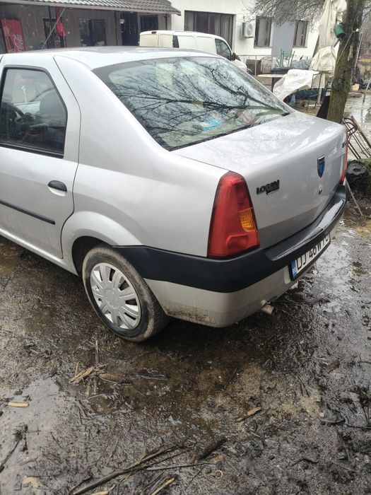 Vând Logan 1.4 benzina