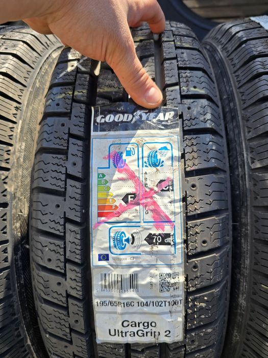 Anvelope de iarna 195-65r16c Goodyear