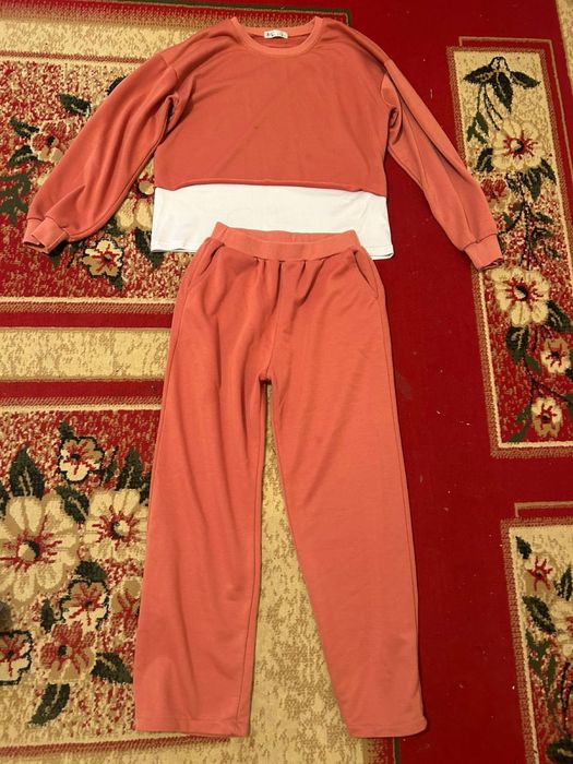 Одежда б/у продается