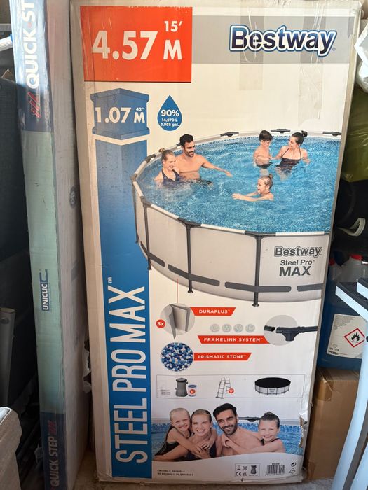 Piscina dimensiune mare