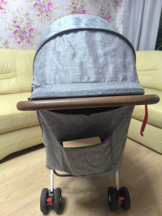 Коляска прогулочная