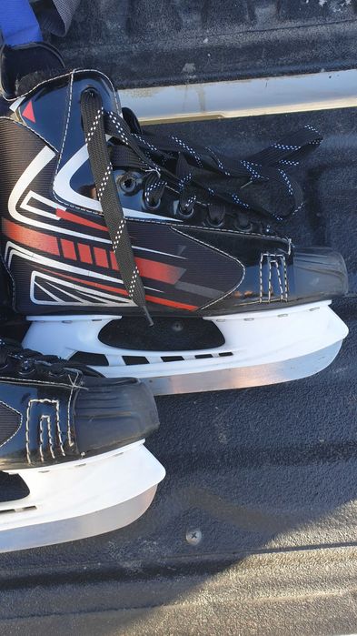 Продам лыжи с ботинками