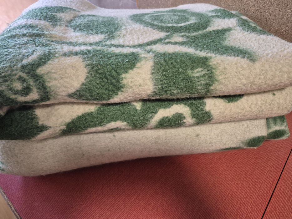 Продам одеяла  из верблюжей шерстии