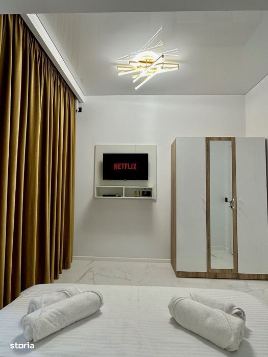 2 cam lux | zona cluburilor/opera| comis 0 |250m de plaja | investitie