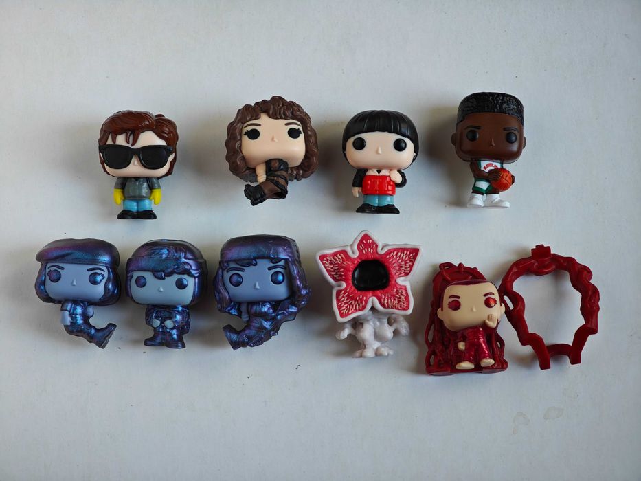 Stranger Things Kinder Joy и PEZ (ПЕЗ) диспенсъри