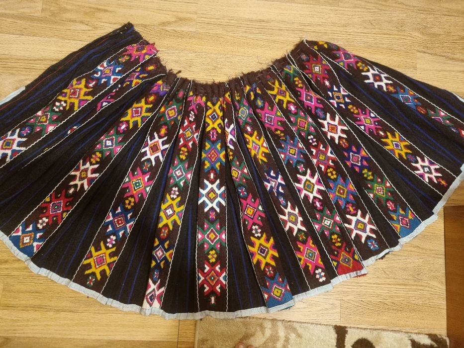 Valnic vechi de lana tesut manual