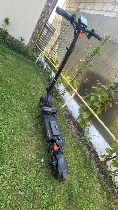 Vând trotinetă electrică kukirin G2 master