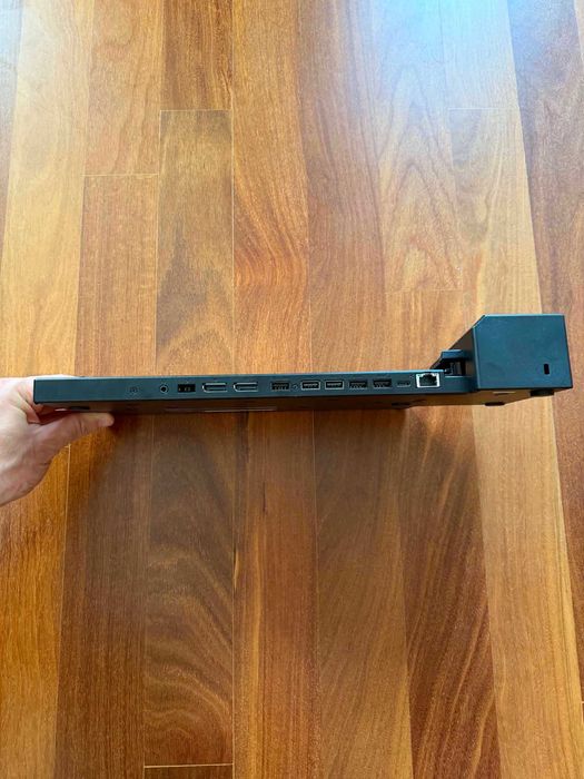 ThinkPad Pro Docking Station (40AH) + оригинално зарядно 135w