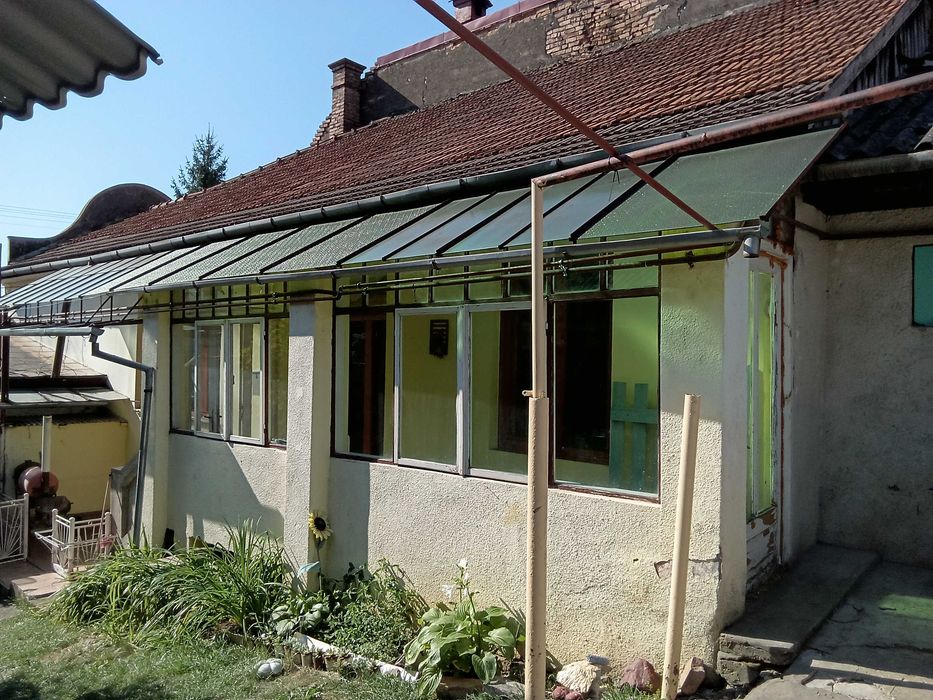 Vand sau schimb casa  Reghin zona centrala