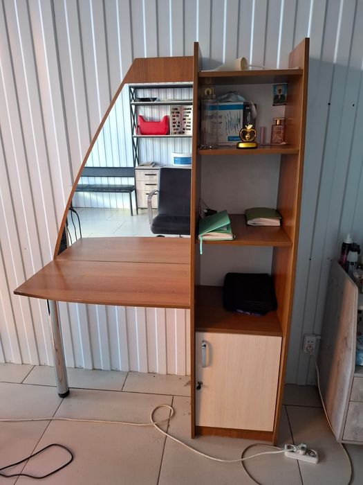 Продам  тумба с зеркалом