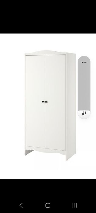 Vind mobilier compus din pat extensibila  si dulap haine  copii