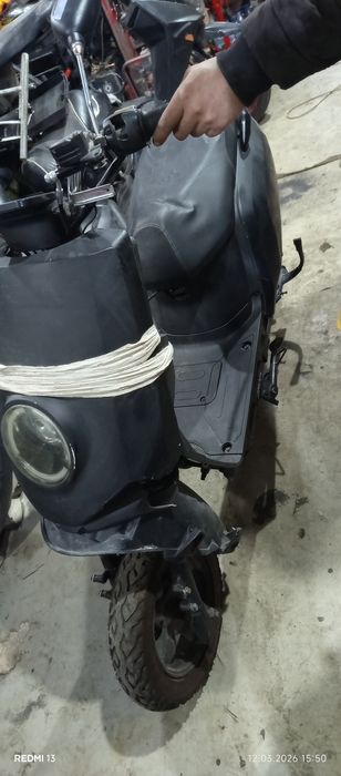 Продается электро скутер на запчасти.