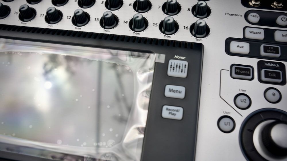 Mixer digital profesional - QSC Touchmix 16