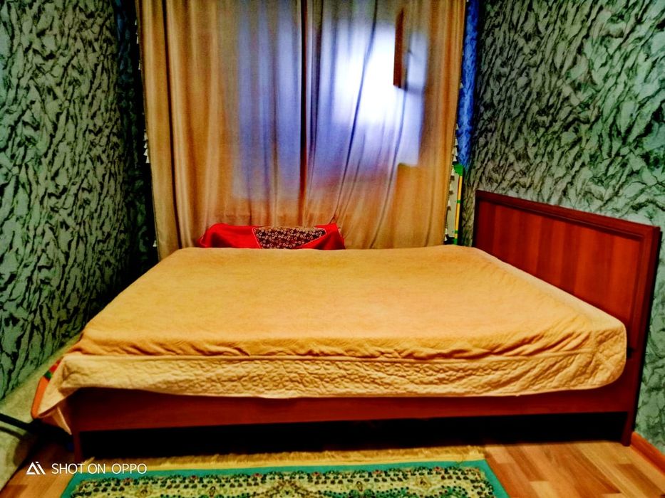 Продам спальный гарнитур