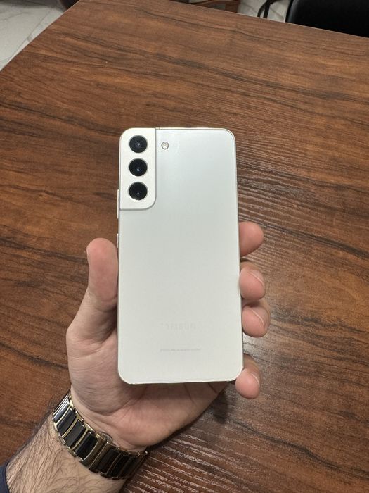 Samsung s22 256gb ideal