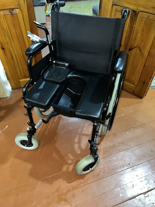 коляска для инвалидов