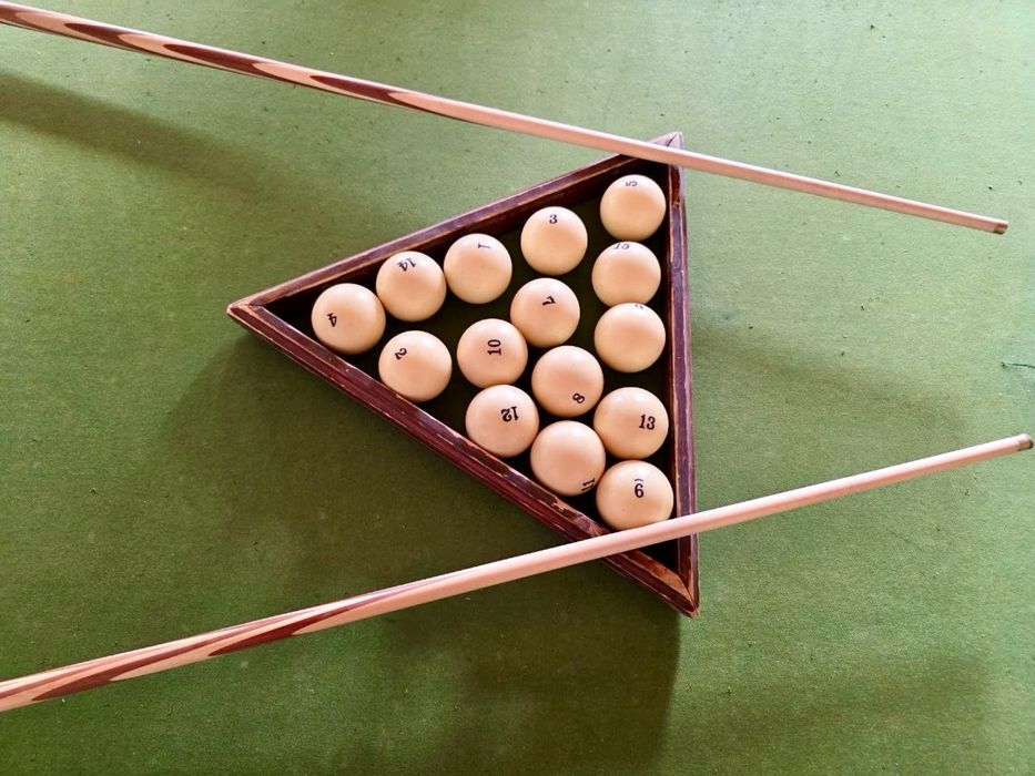 Bilyard sotiladi. Sastayanasi ideal. Xitoydan opkelingan. Yaxshisi.