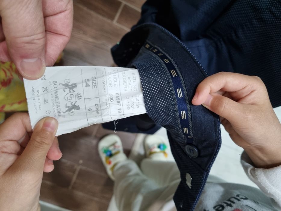 Срочно продам мужской  костюм.