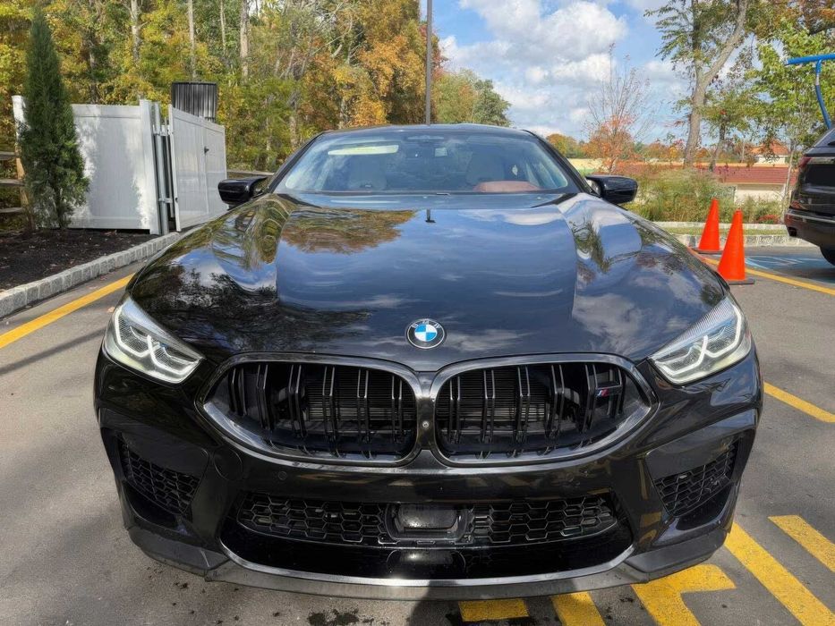 BMW M850i 2025 год