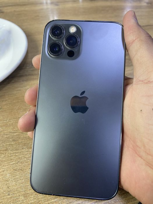 Продам Iphone 12 Pro 128 GB