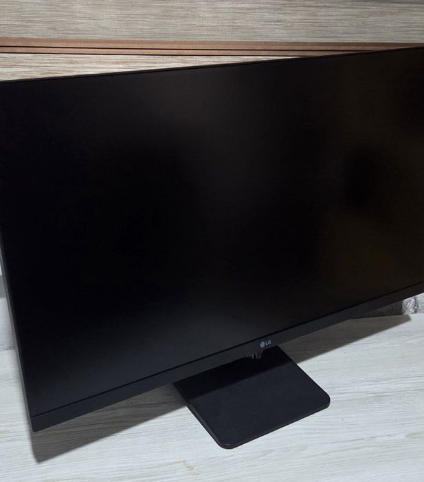 27" LG IPS 27MP400-B без рамки 75ghz hdmi,, б.у.