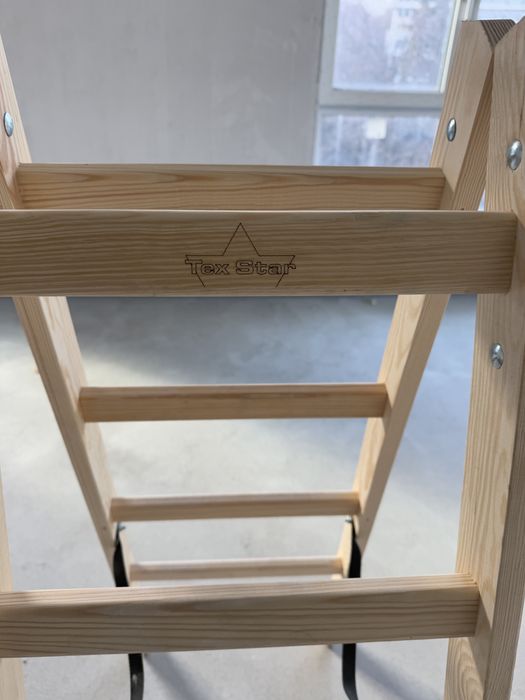 Продавам строителна стълба