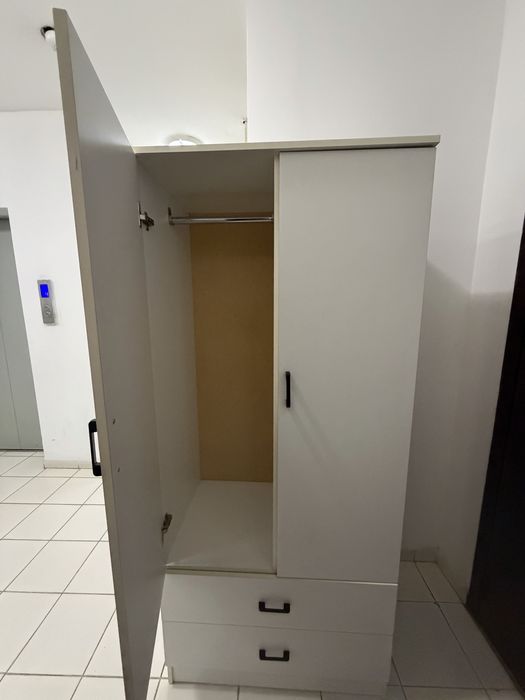 Продам новый шкаф