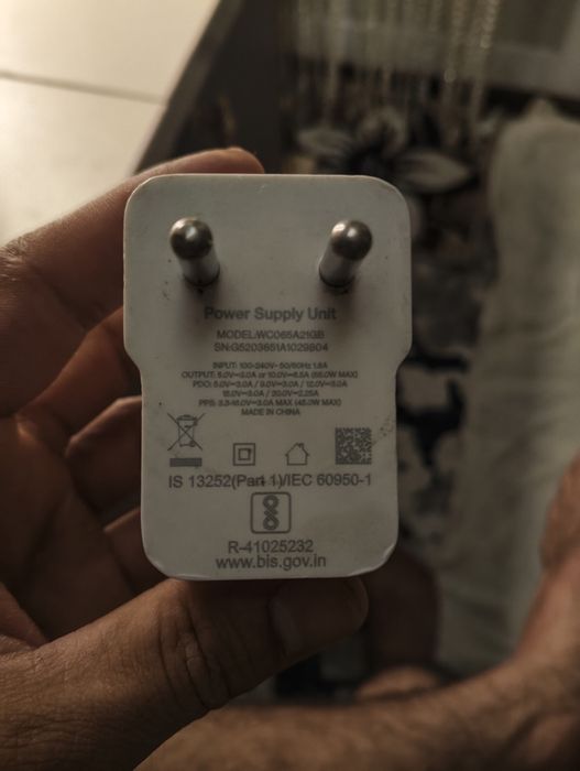 Oneplus  ZARYATNIK Original sotiladi