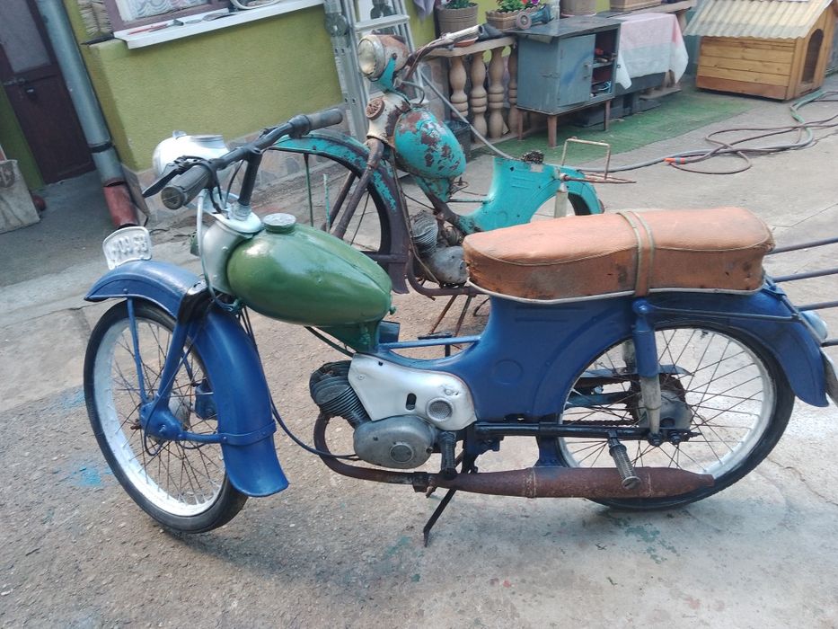 Vind motocicleta Carpați la  prețul de 1200 euro