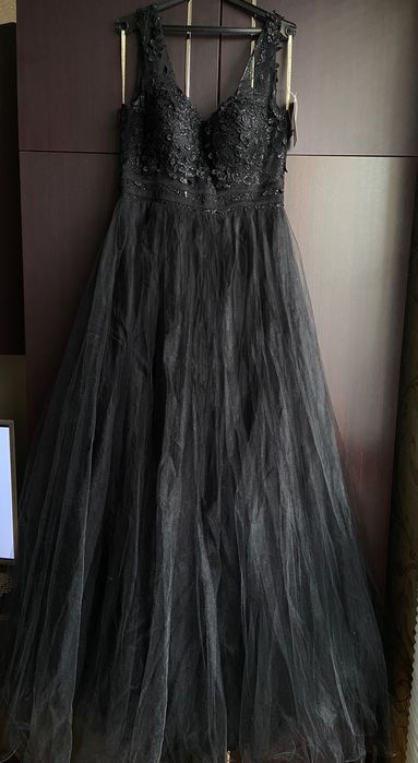 Бална рокля INVITO