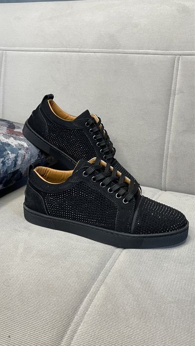 Christian louboutin ралични видове