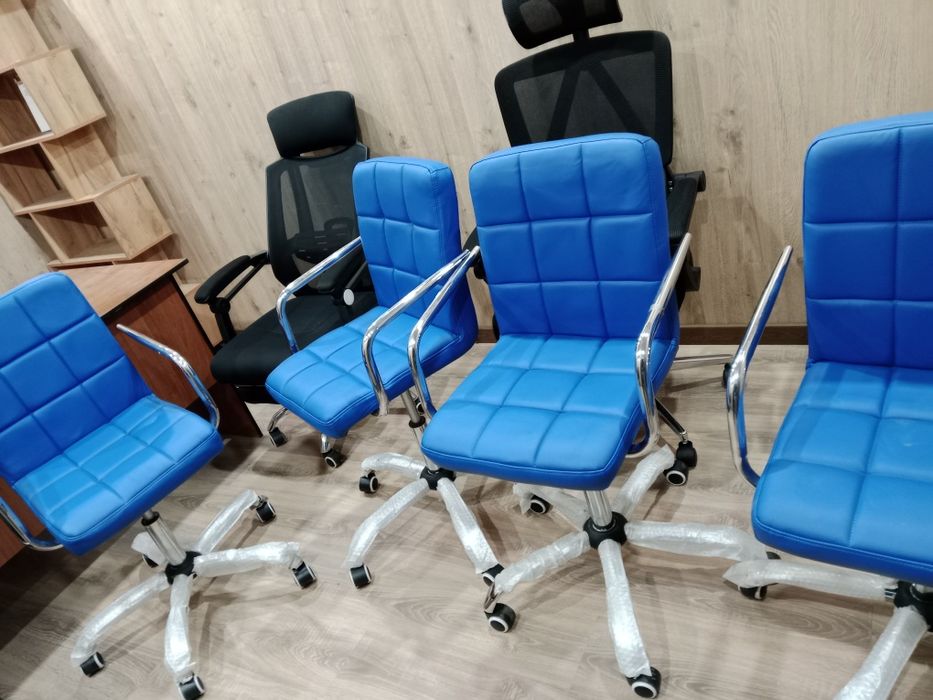 Распродажа офисной мебели