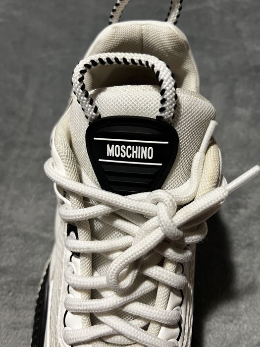 Adidasi Moschino