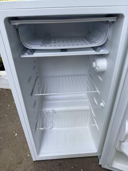 Продам мини холодильник