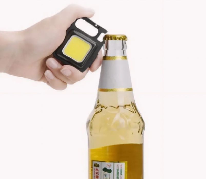 Къмпинг лампа 3в1 Ключодържател Отварачка