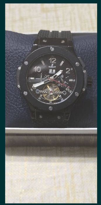 Мъжки Луксозен Часовник.