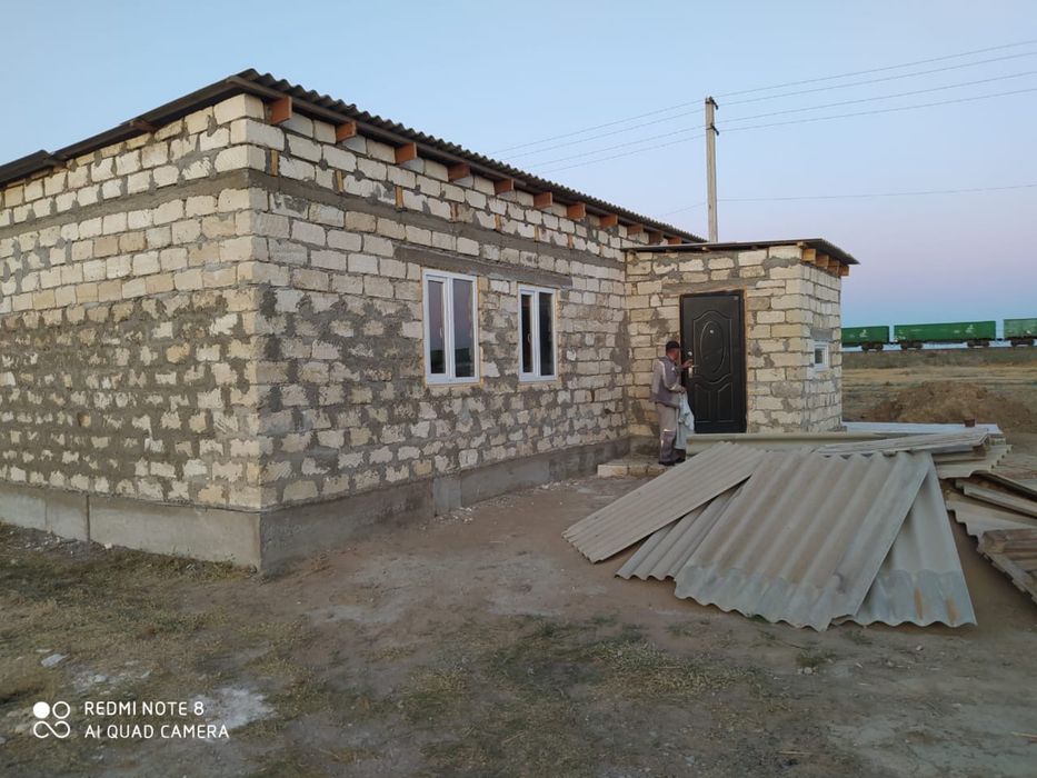 Участок с времянкой