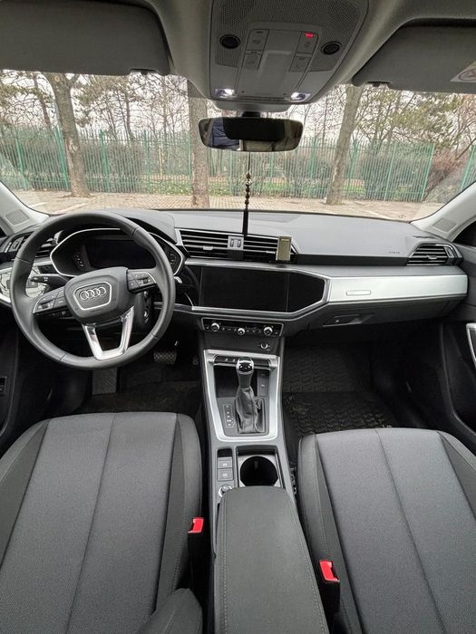 Audi Q3 2024 benzină, 31.157 € — imagine 3