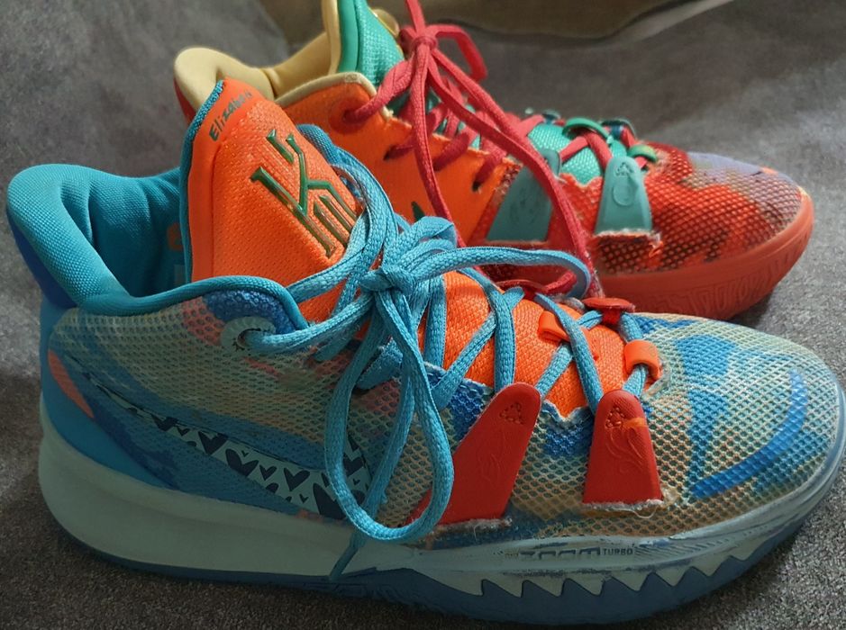 Баскетбольные кроссовки Nike Kyrie