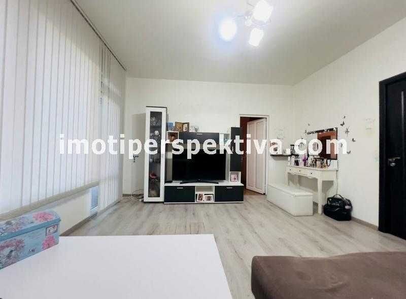 Продава се Тристаен апартамент в Пловдив, Христо Смирненски - 86 кв.м за 1541 €/кв.м - Снимка #4