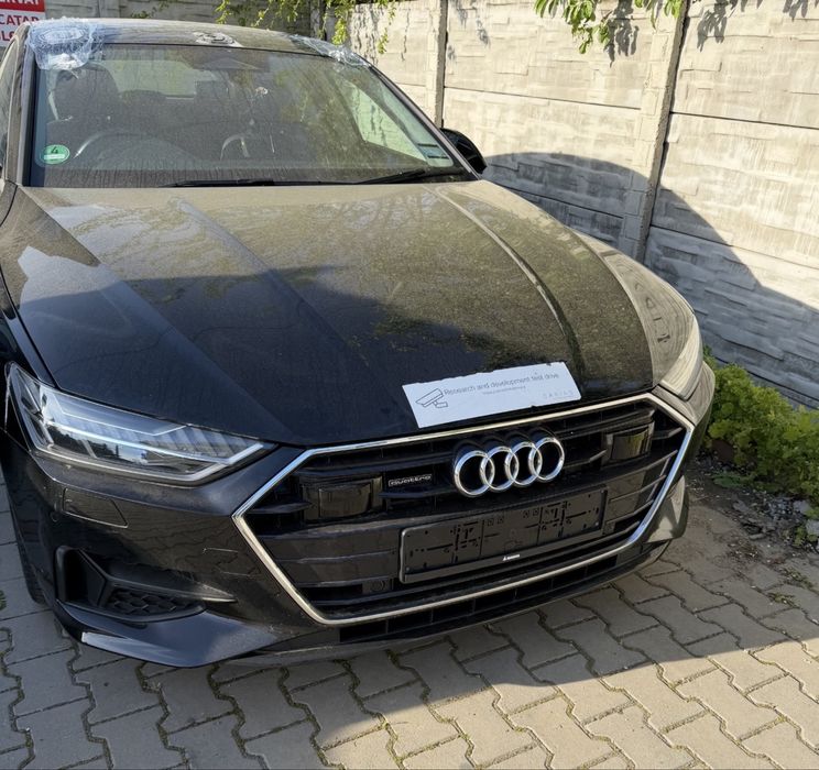 Bara fata spate Audi a7 C8 4K 2020