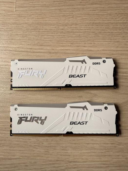 Kingston Fury Beast RGB White 32GB DDR5 6000MHz CL30