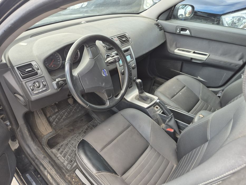 Dezmembram Volvo V50 2006 2.0d Cutie Manuala 6T