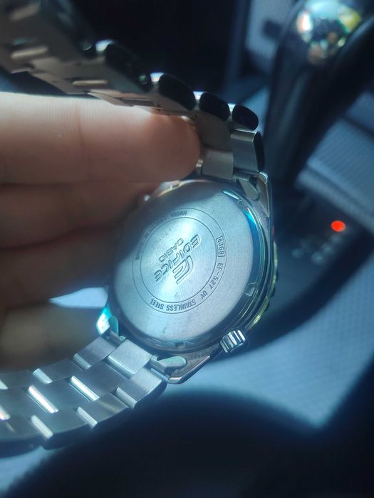 Часовник Casio edifice