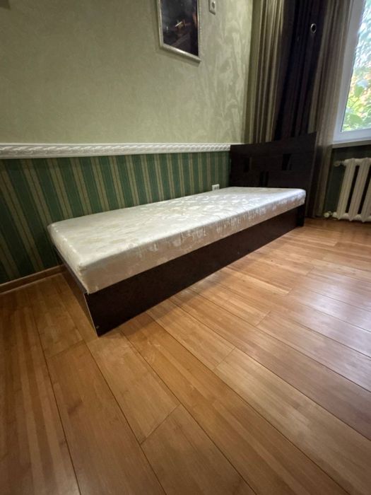 Кровать одинарный
